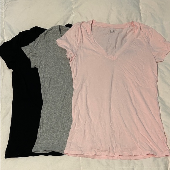 GAP Tops - Gap V-Neck Short Sleeve Tees